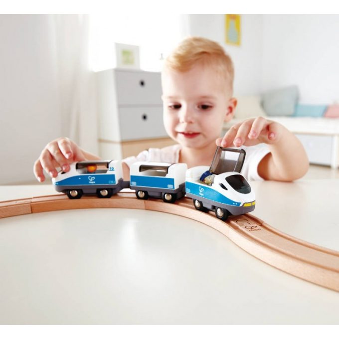 Kiirrong juhi ja reisijaga (viimased tooted)