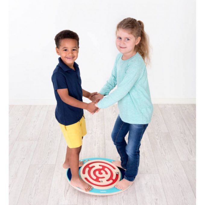 Puidust tasakaalumäng TOOTENÄIDIS