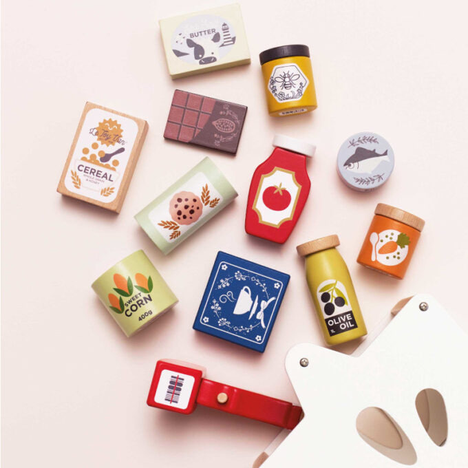 Ostukorv toiduainete ja skänneriga