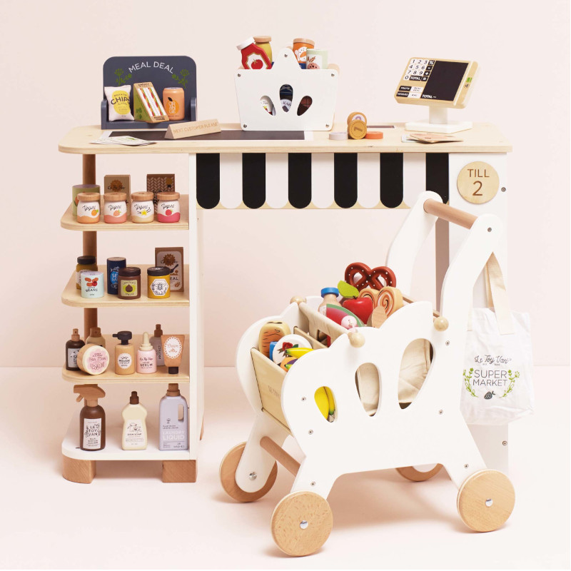 Ostukorv toiduainete ja skänneriga_5