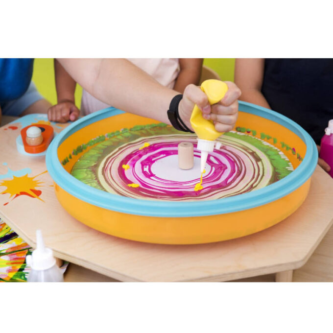 Pöörlev värvimisalus