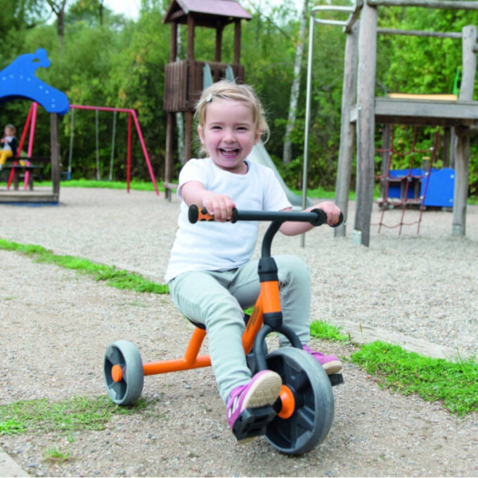 Kolmerattaline jalgratas "Väike kruiiser" (vanusele 18k+)