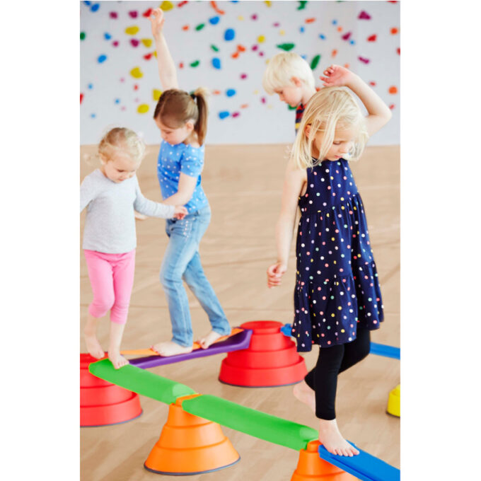 Tasakaaluraja poom tasakaaluliiniga