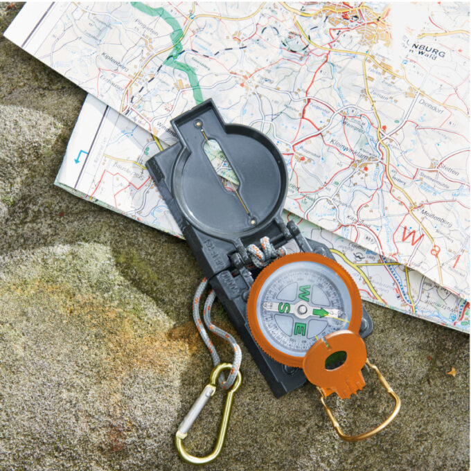 Kompass metallkorpusega (viimased tooted)