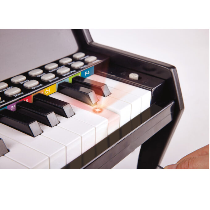 Elektriline klaver tooliga