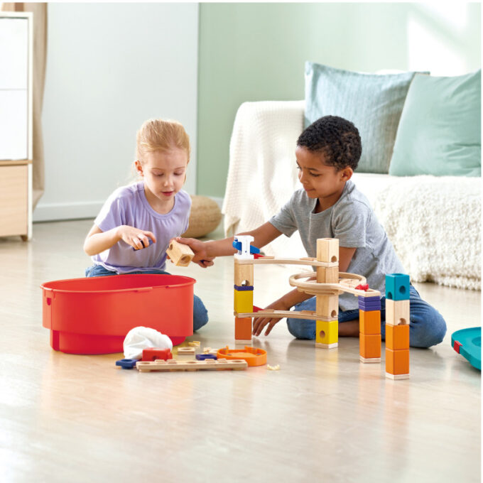 Kuulirada multifunktsionaalses karbis