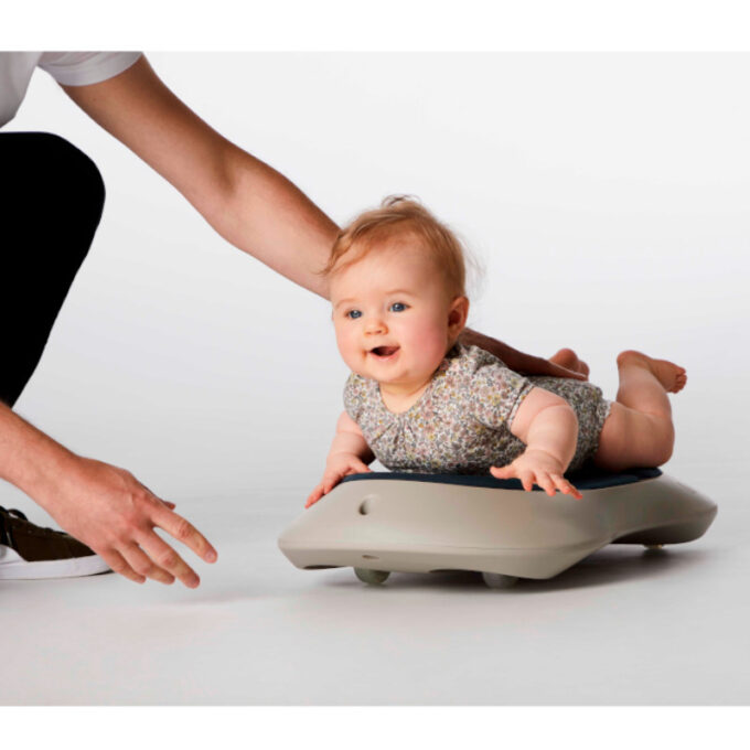 Liikumislaud ratastel - beež