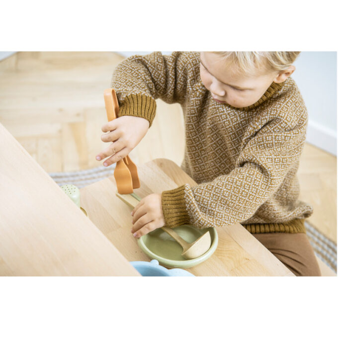 Bioplastist köögitarvikute komplekt