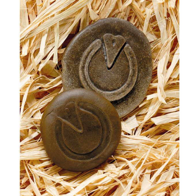 Kivist templid "Taluõue jalajäljed"