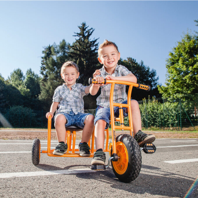 Külgkorviga taksoratas (vanusele 4+)