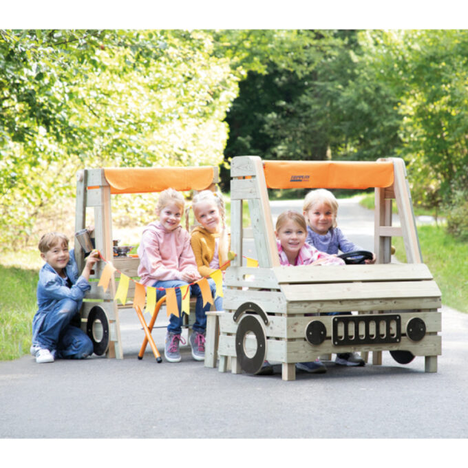 Õueatraktsioon matkaauto - mänguköök