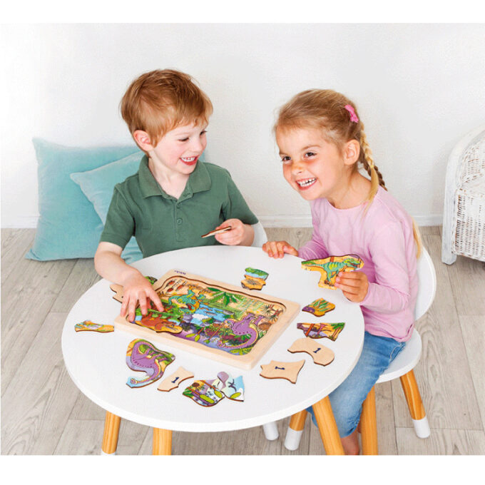 Helendav kihiline pusle "Dinosaurused"