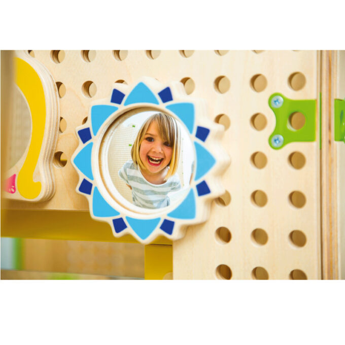 Plug It seinapaneel mängunuppude ja peeglitega