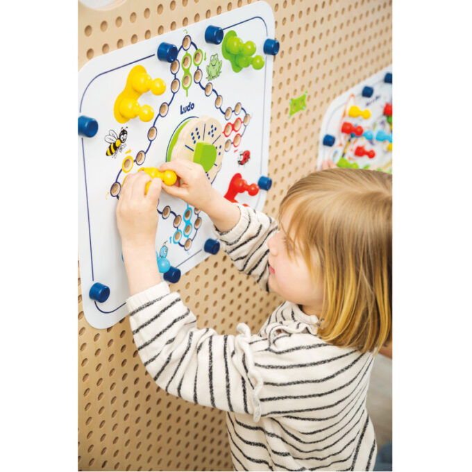 Plug It seinapaneelid mängudega