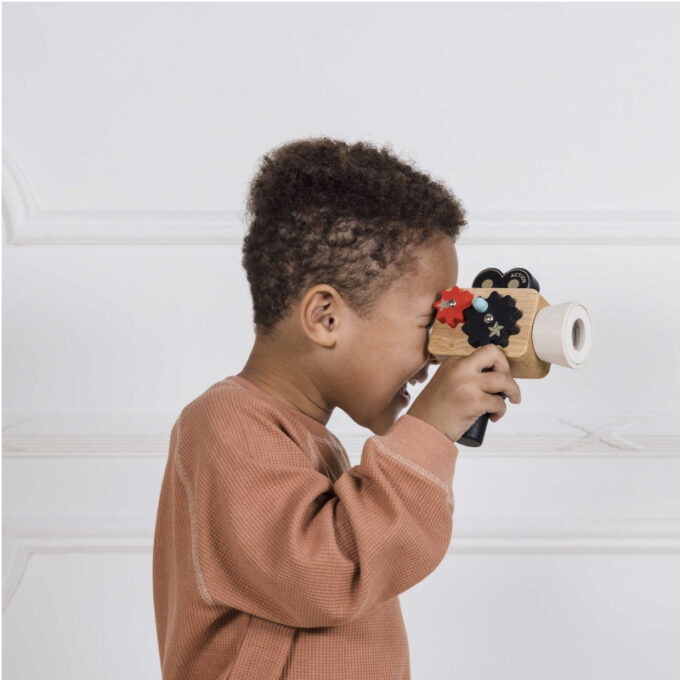 Puidust filmikaamera