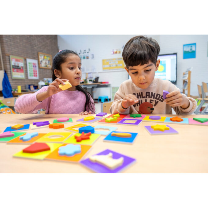 Kompimismäng "Ühenda kujundid"