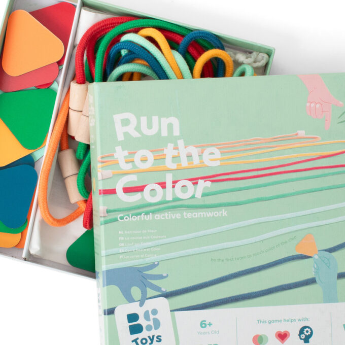 Liikumismäng "Leia õige värv"