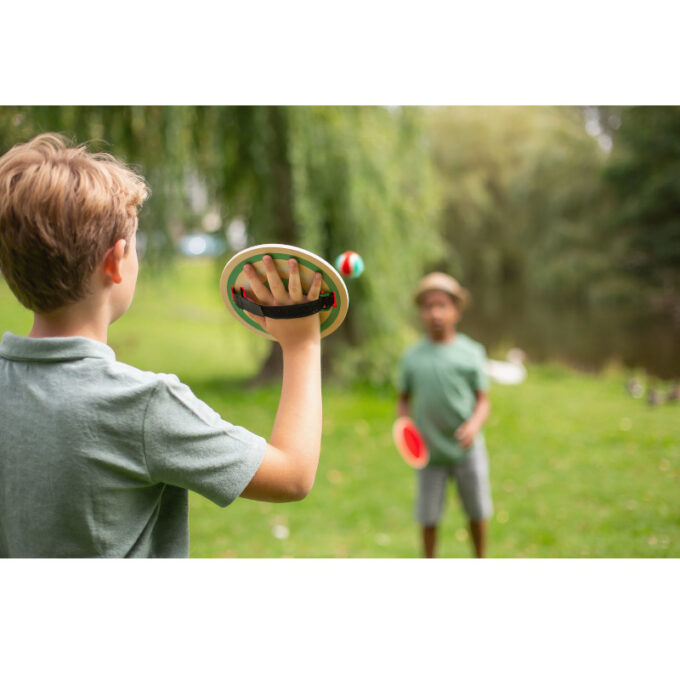 Takjakinnitusega pallimäng