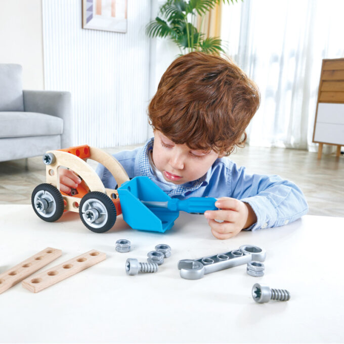 Ehituskonstruktor tööriistadega "Sõidukid" (37 osa)