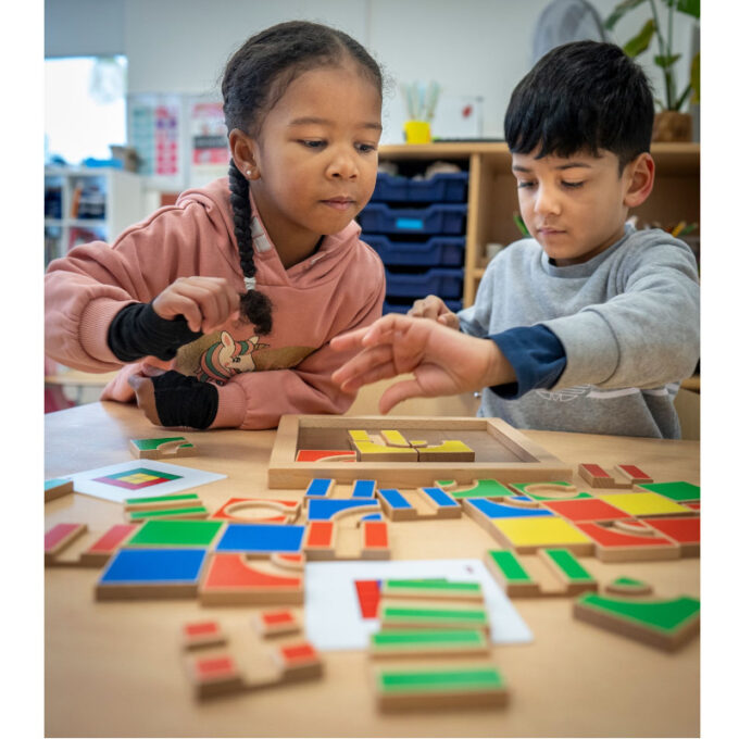 Loogikamäng "Kuuliraja mõistatus - värvid"