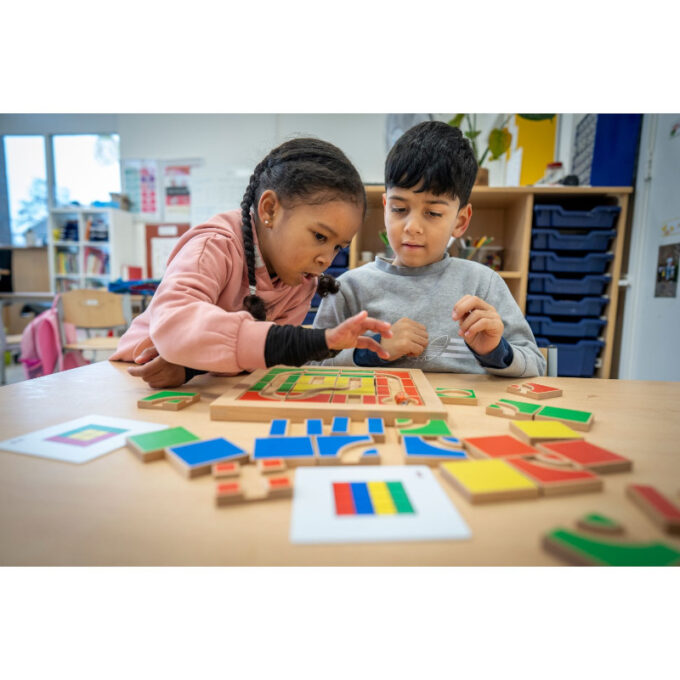 Loogikamäng "Kuuliraja mõistatus - värvid"