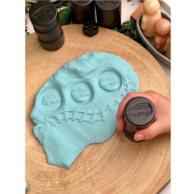 Kivist templirullid "Jäljed liikluses"