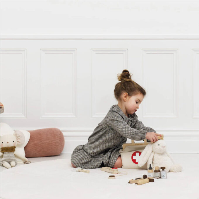 Puidust veterinaarikomplekt