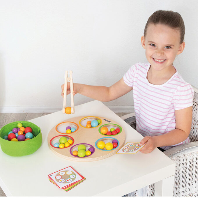 Puidust pintsetid kuulidele (1 tk)