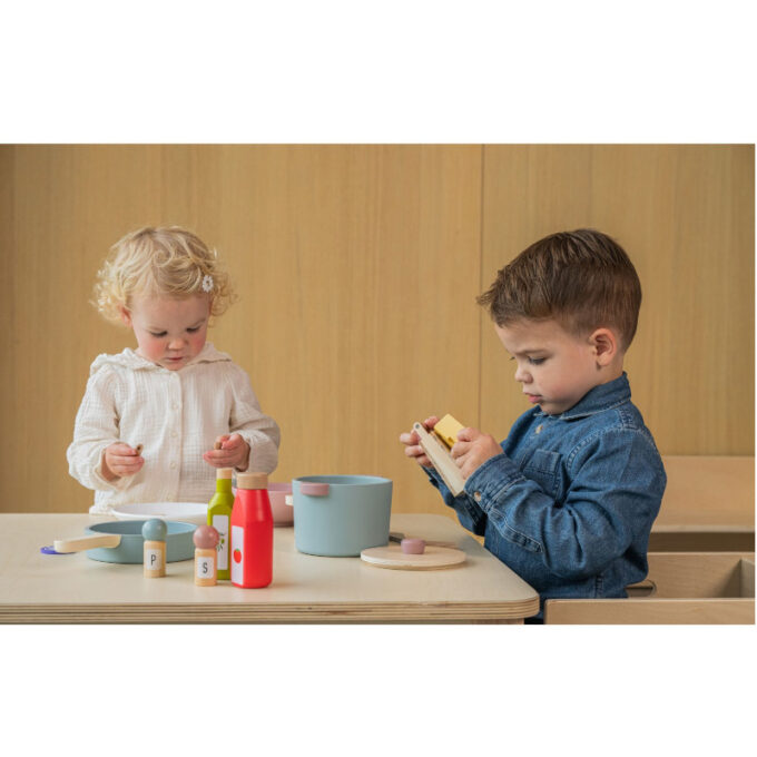 Puidust kööginõude komplekt